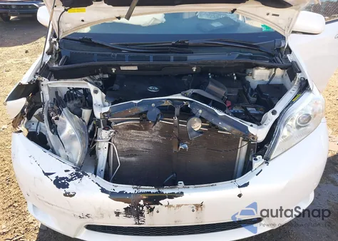 2011 Toyota Sienna Limited V6 from USA, damaged, VIN 5TDYK3DC7BS089178